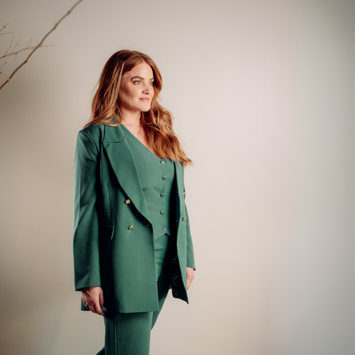 BLAZER ALFAIATARIA COM BOTÕES DOURADOS