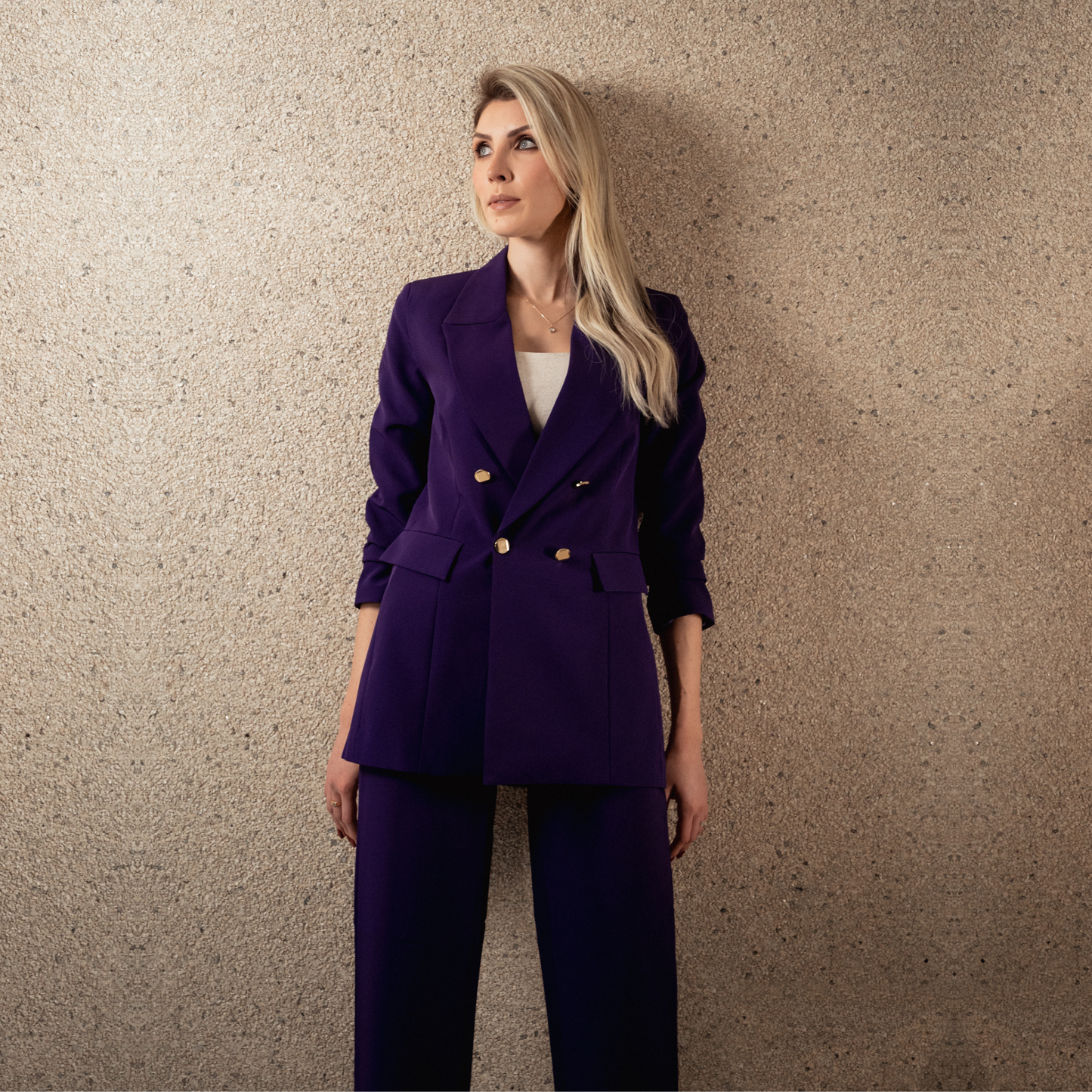 BLAZER ALFAIATARIA COM BOTÕES DOURADOS