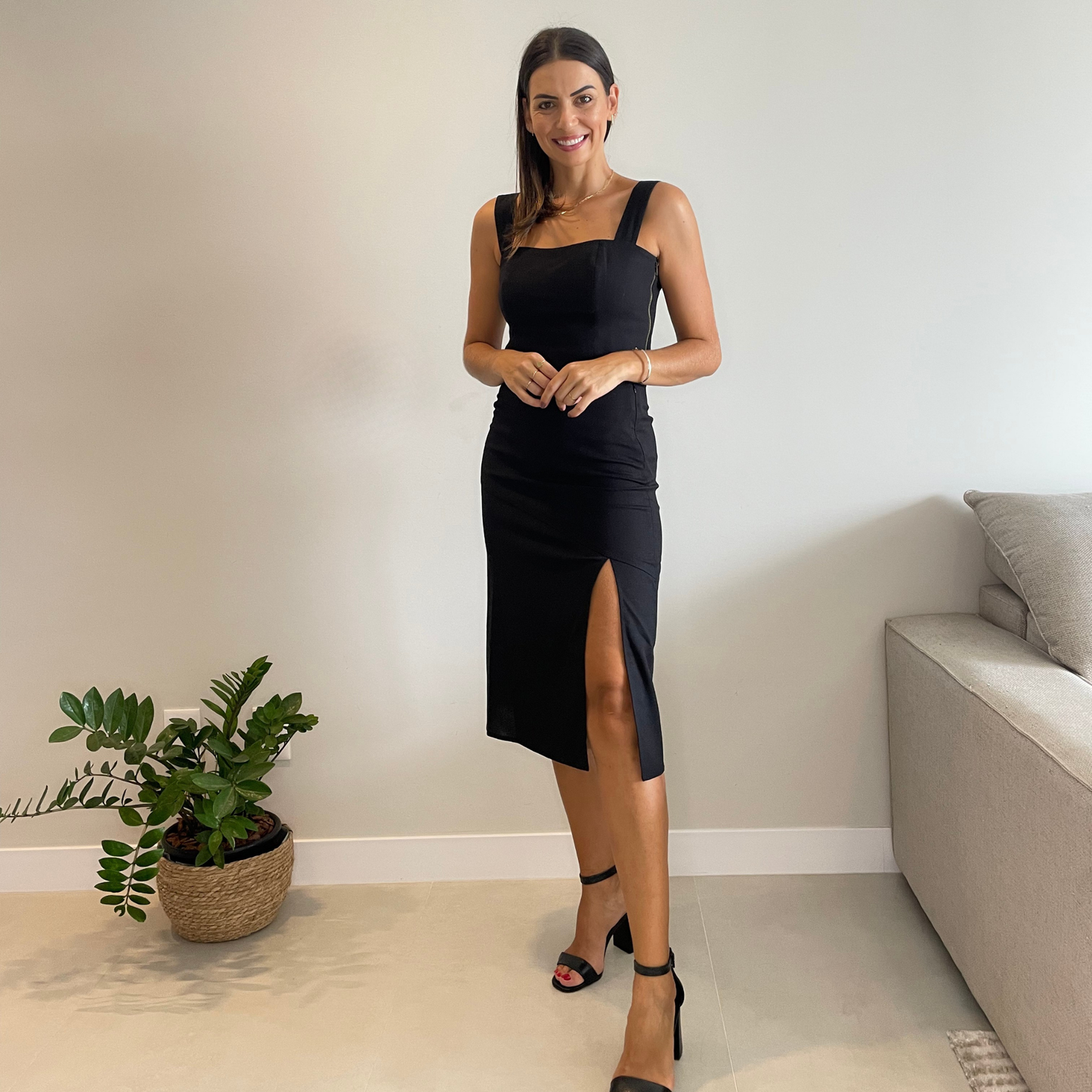 CROPPED COM ALÇAS EM LINHO