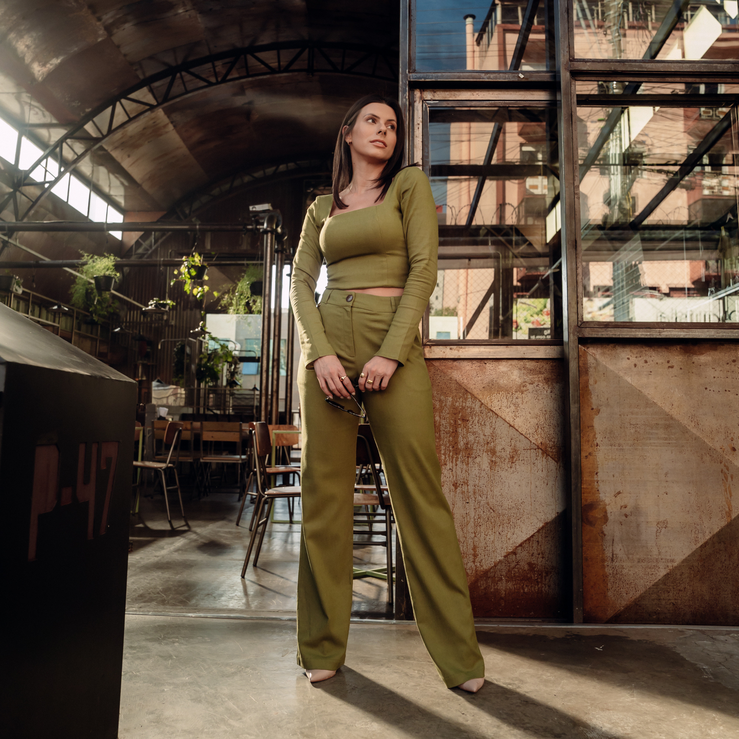 CALÇA PANTALONA EM LINHO