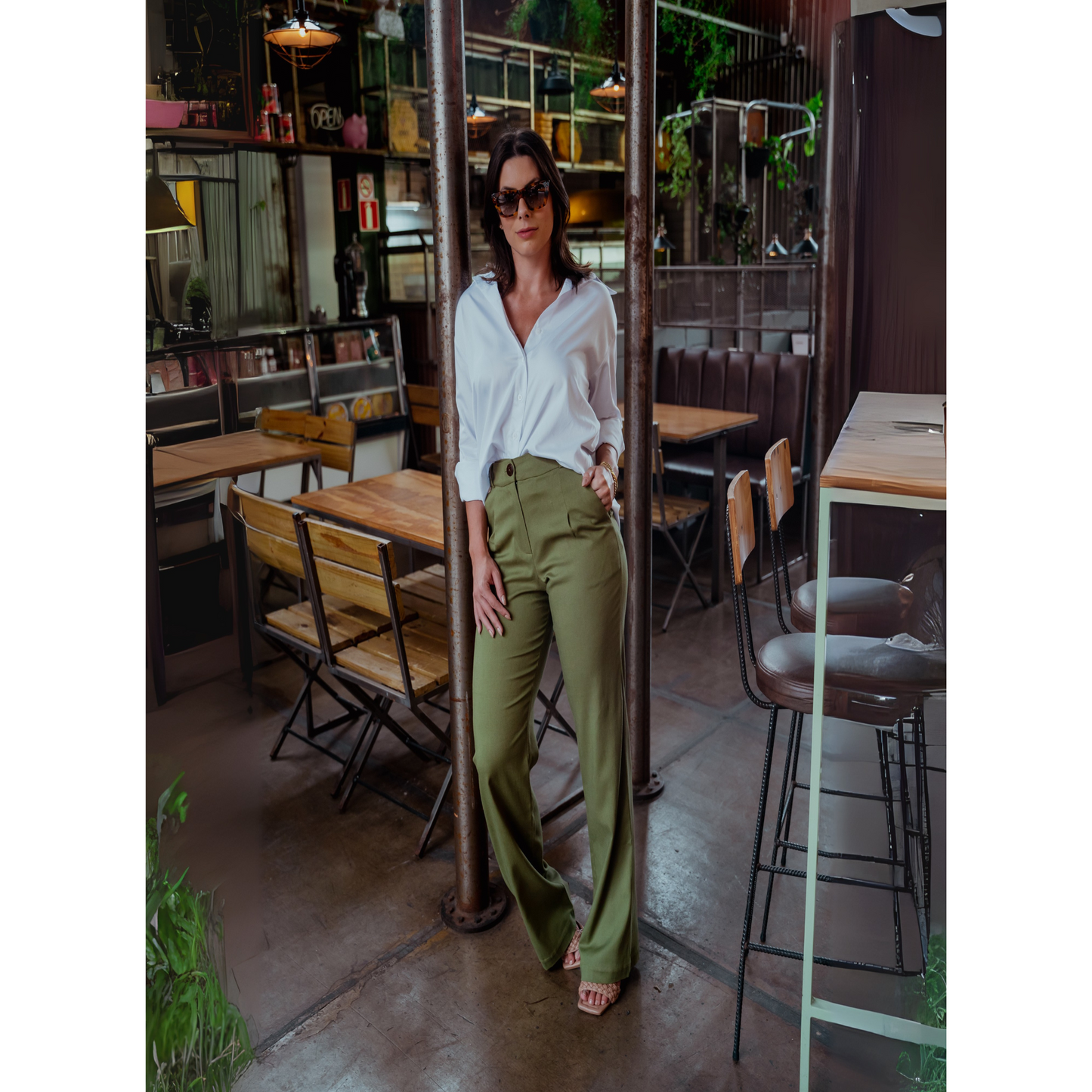 CALÇA PANTALONA EM LINHO