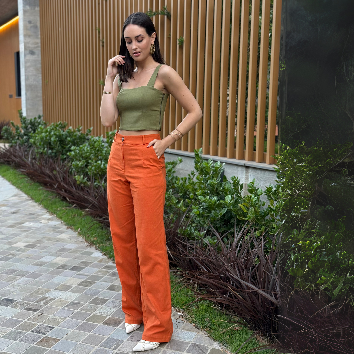 CALÇA PANTALONA EM LINHO