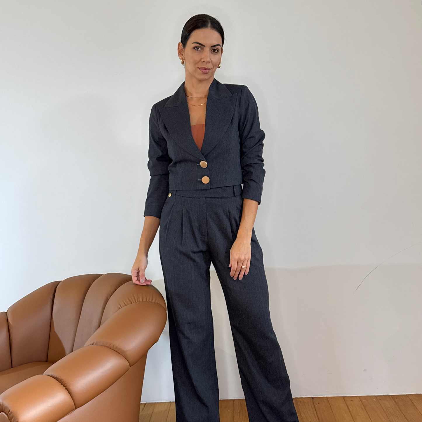 CALÇA PANTALONA COM PREGAS