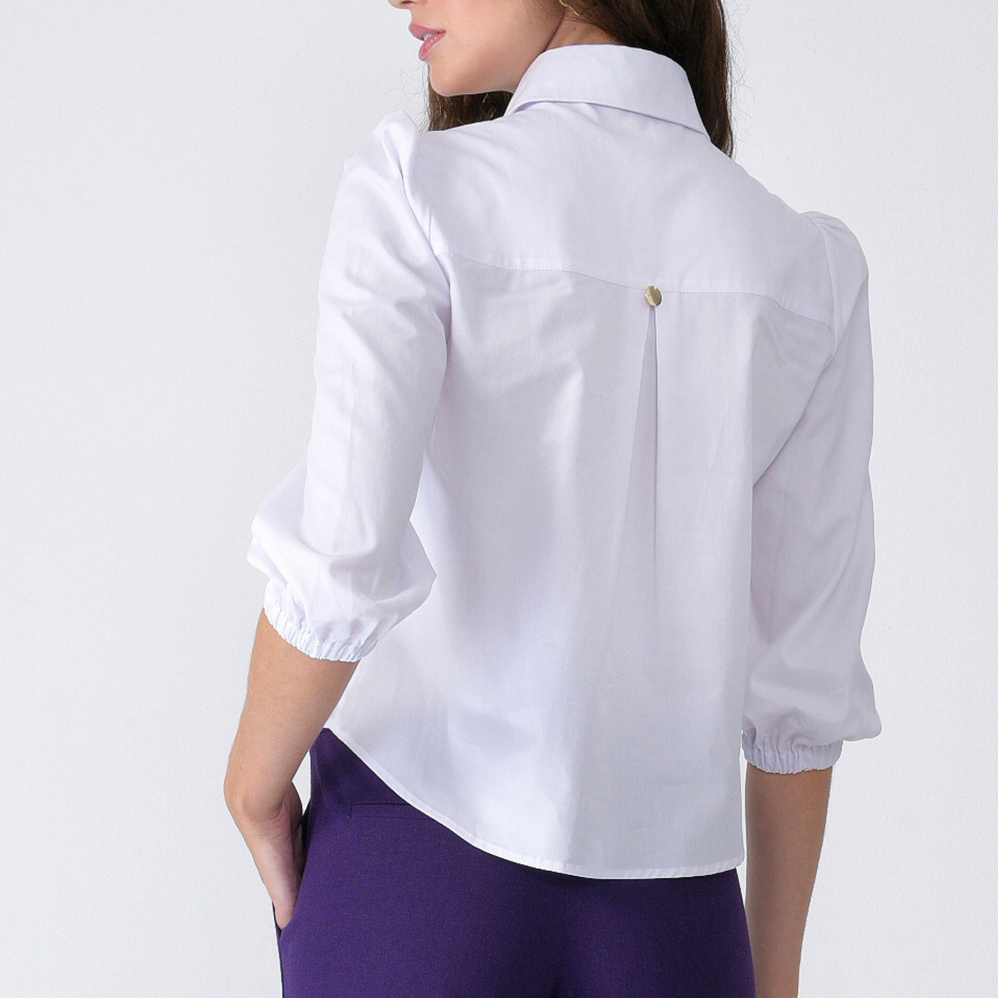 CAMISA CROPPED EM TRICOLINE