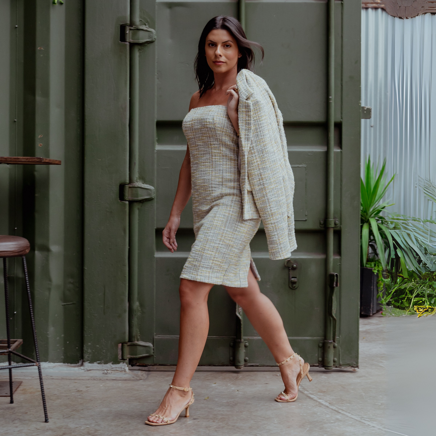 VESTIDO EM TWEED