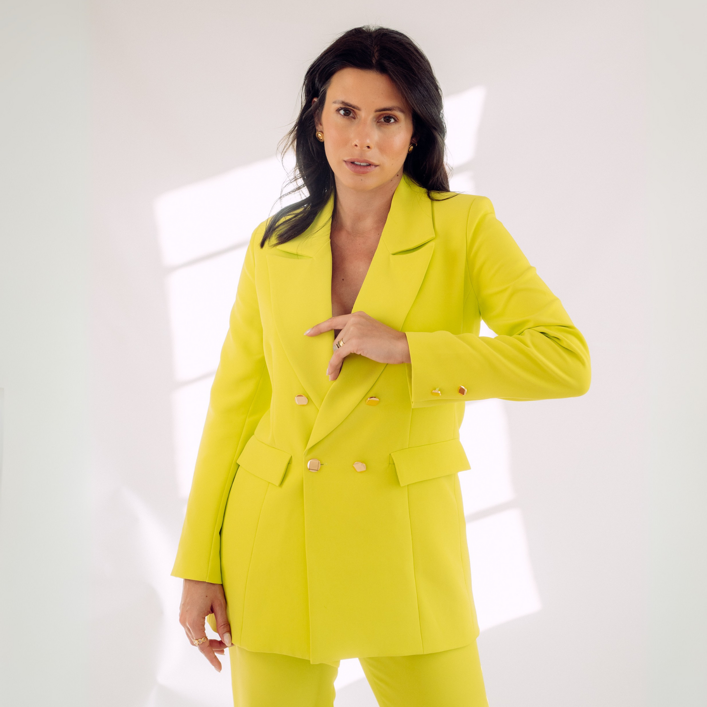 BLAZER ALFAIATARIA COM BOTOES DOURADOS