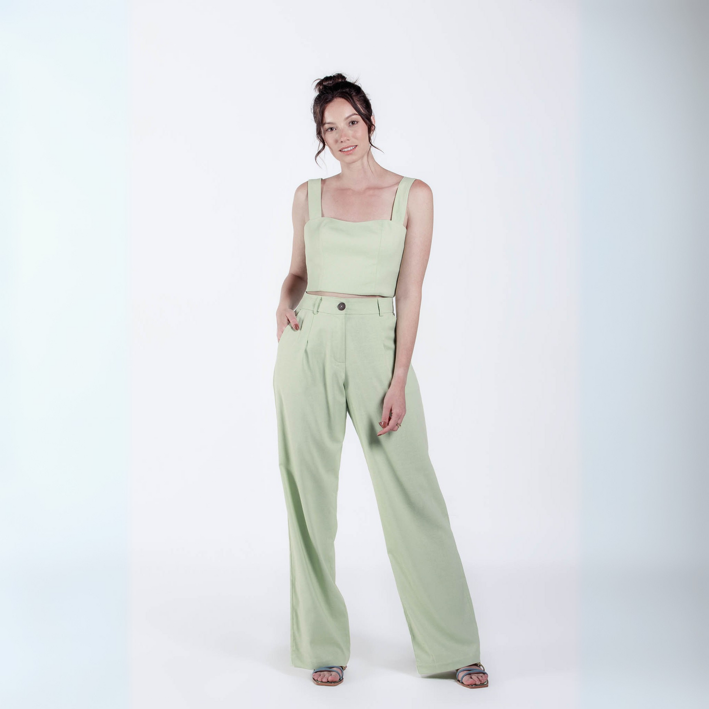 CALÇA PANTALONA EM LINHO
