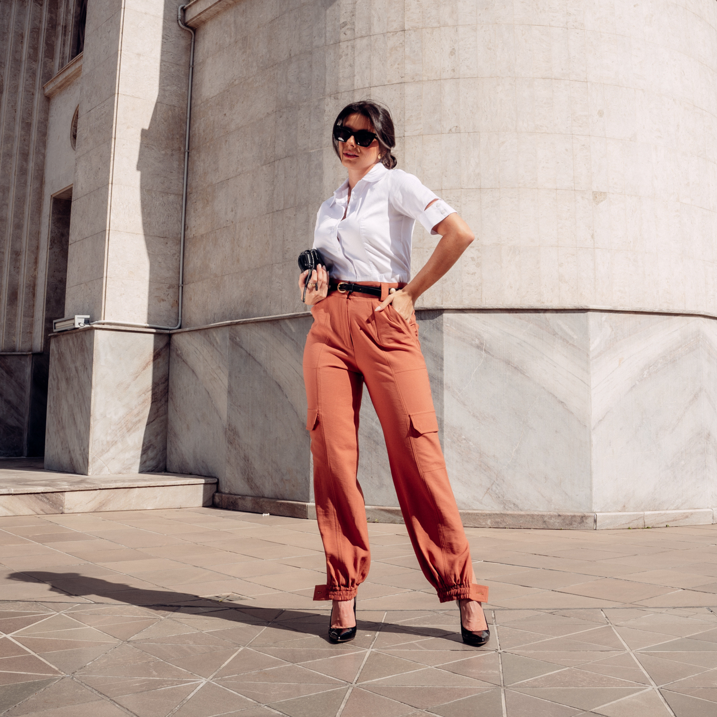 CAMISA CROPPED MANGA CURTA EM TRICOLINE