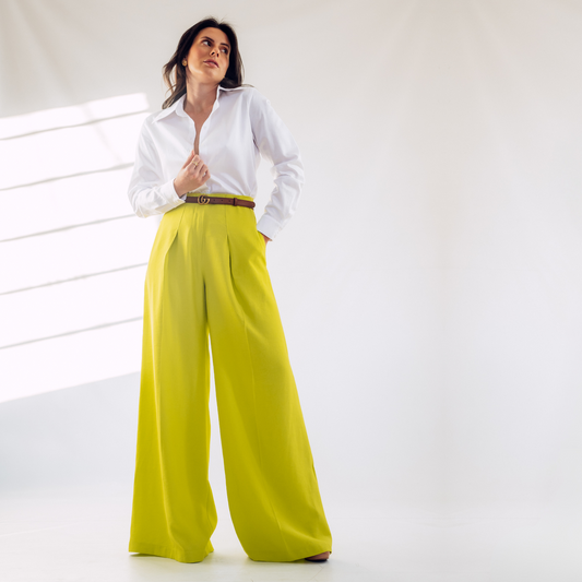 CALÇA PANTALONA COM PREGAS EM VISCOSE | últimas unidades